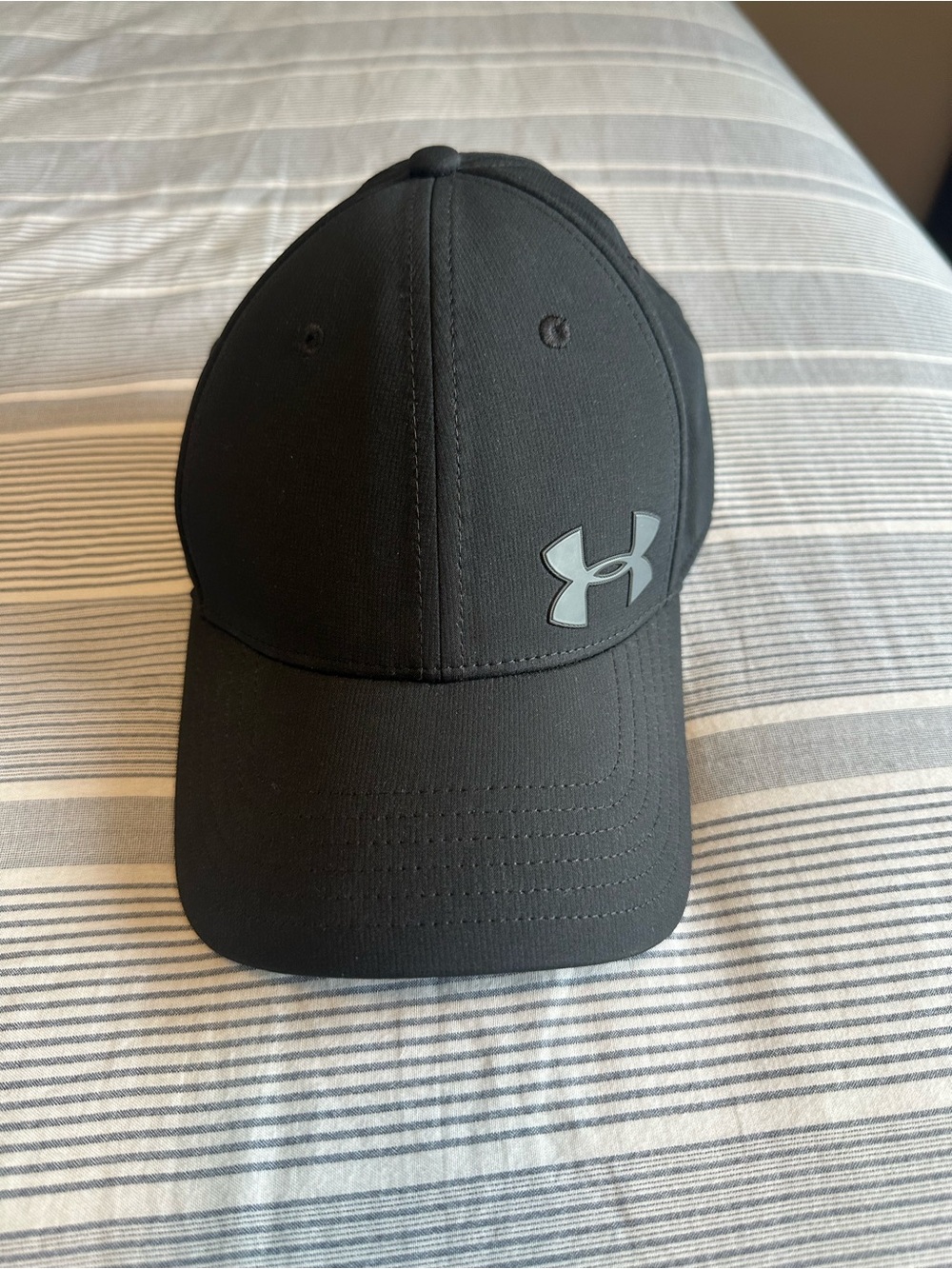 Under Armour Black Curved Brim Logo Cap